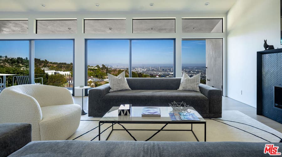Property photo for 9336 Lloydcrest Drive, Beverly Hills, CA