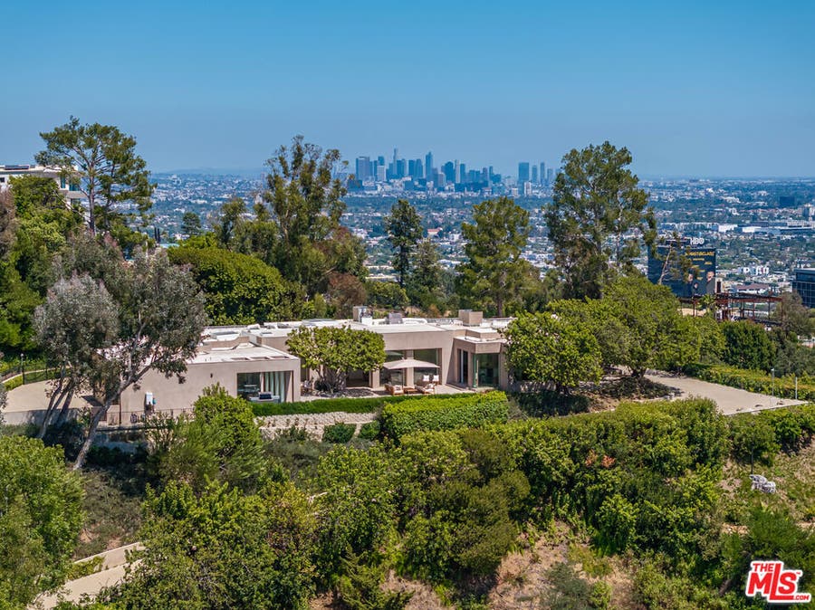 Property photo for 1016 N Hillcrest Road, Beverly Hills, CA