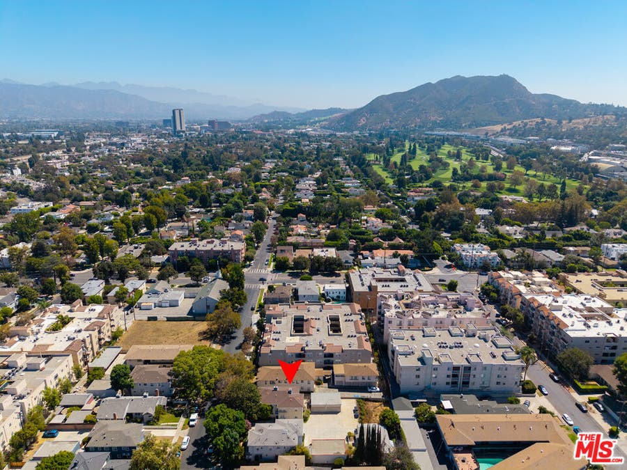 Property photo for 10634 Whipple Street, Toluca Lake, CA