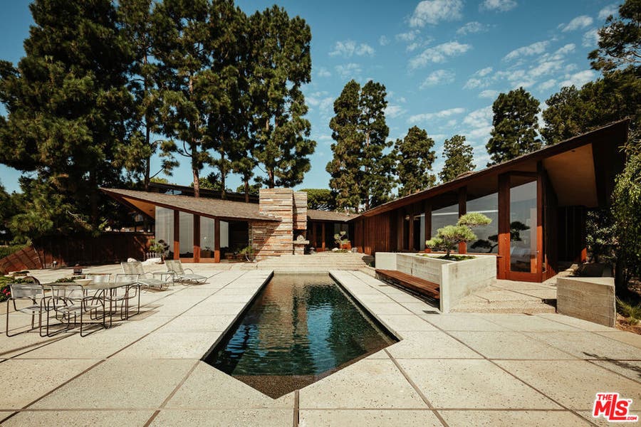Property photo for 8 Sea Cove Drive, Rancho Palos Verdes, CA
