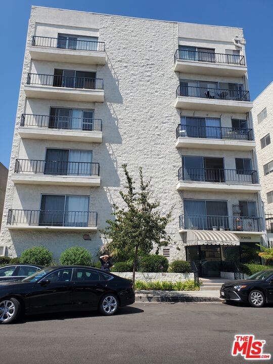 Property photo for 1115 S Elm Drive, #405, Los Angeles, CA