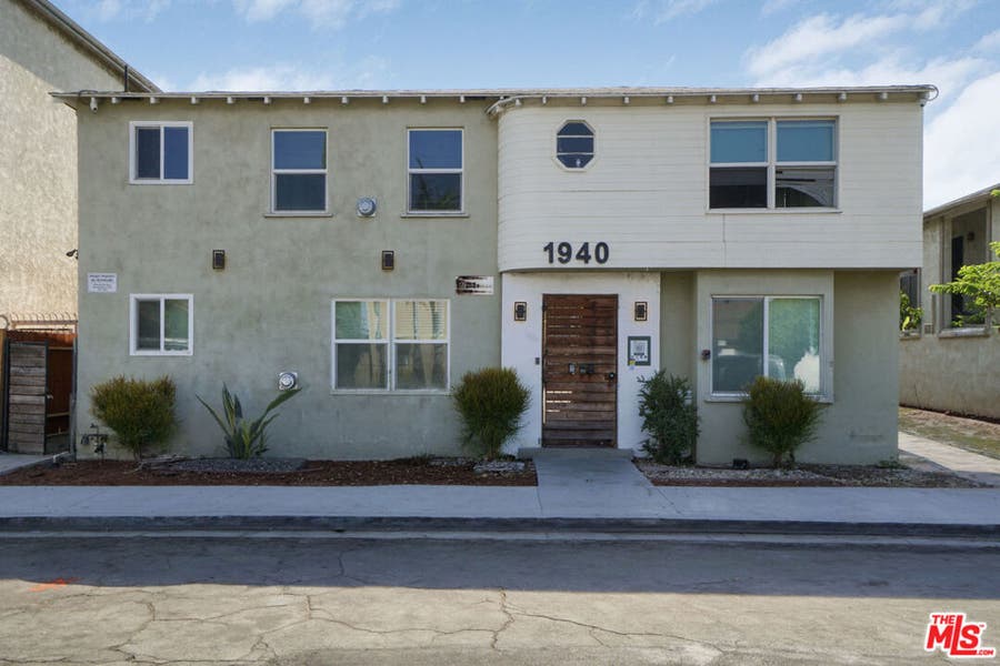 Property photo for 1940 Chestnut Avenue, Long Beach, CA