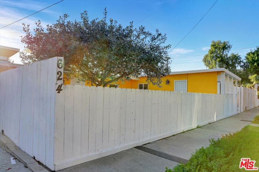 Property photo for 624 W Beach Avenue, Inglewood, CA