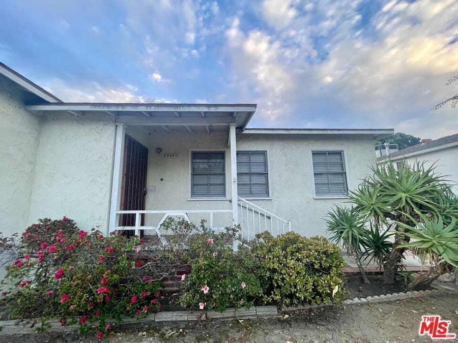 Property photo for 854 Rose Avenue, Venice, CA