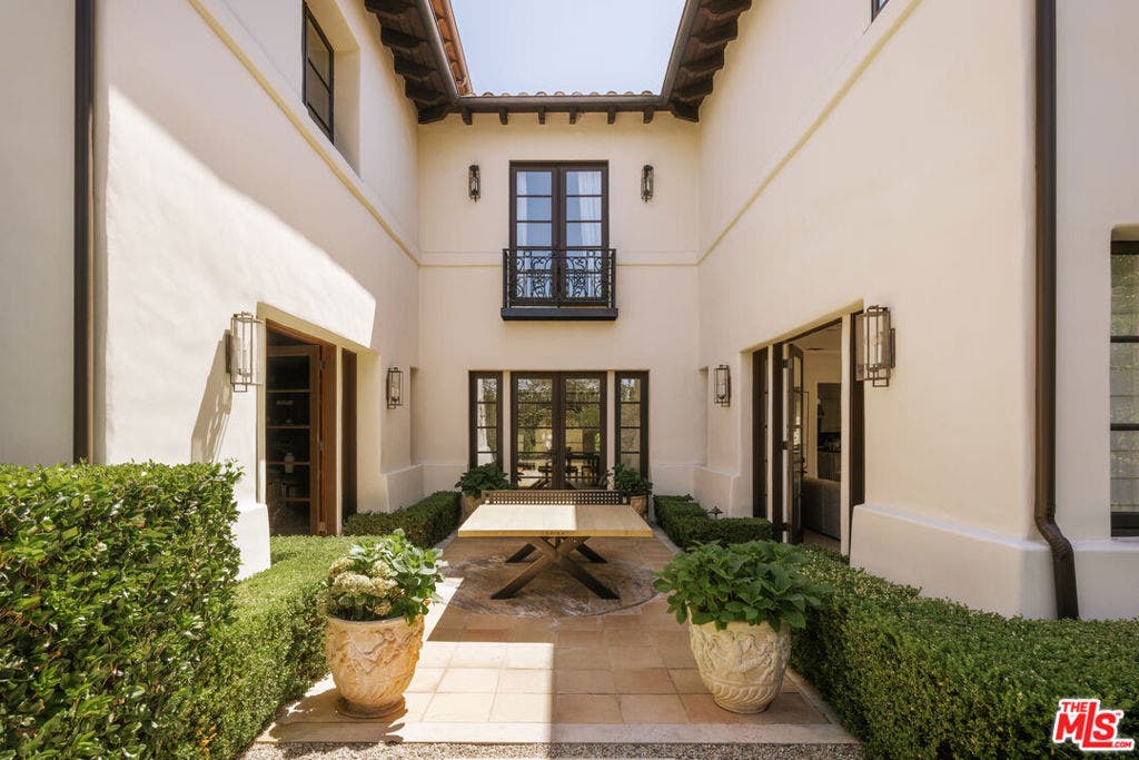 2481 Summitridge Drive, Beverly Hills, CA 90210 2481 Summitridge Drive, Beverly Hills, CA 90210