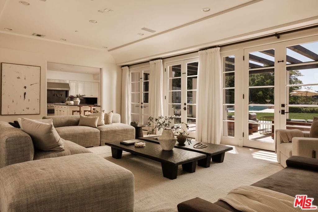 2481 Summitridge Drive, Beverly Hills, CA 90210 2481 Summitridge Drive, Beverly Hills, CA 90210