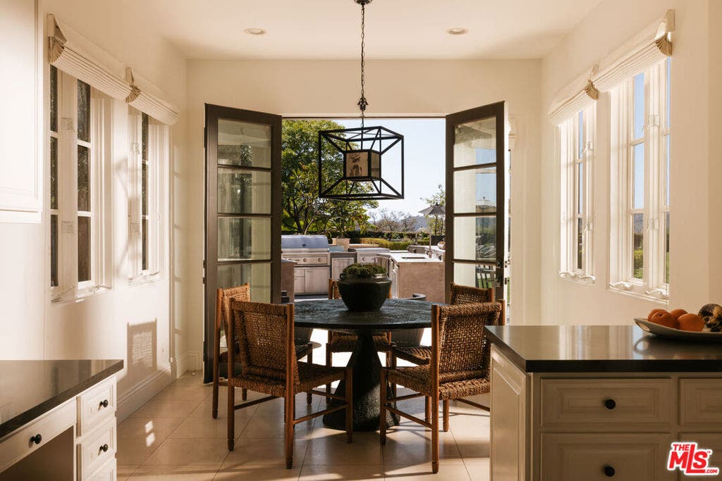 2481 Summitridge Drive, Beverly Hills, CA 90210 2481 Summitridge Drive, Beverly Hills, CA 90210
