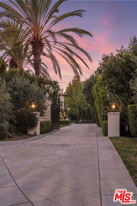 2481 Summitridge Drive, Beverly Hills, CA 90210 2481 Summitridge Drive, Beverly Hills, CA 90210