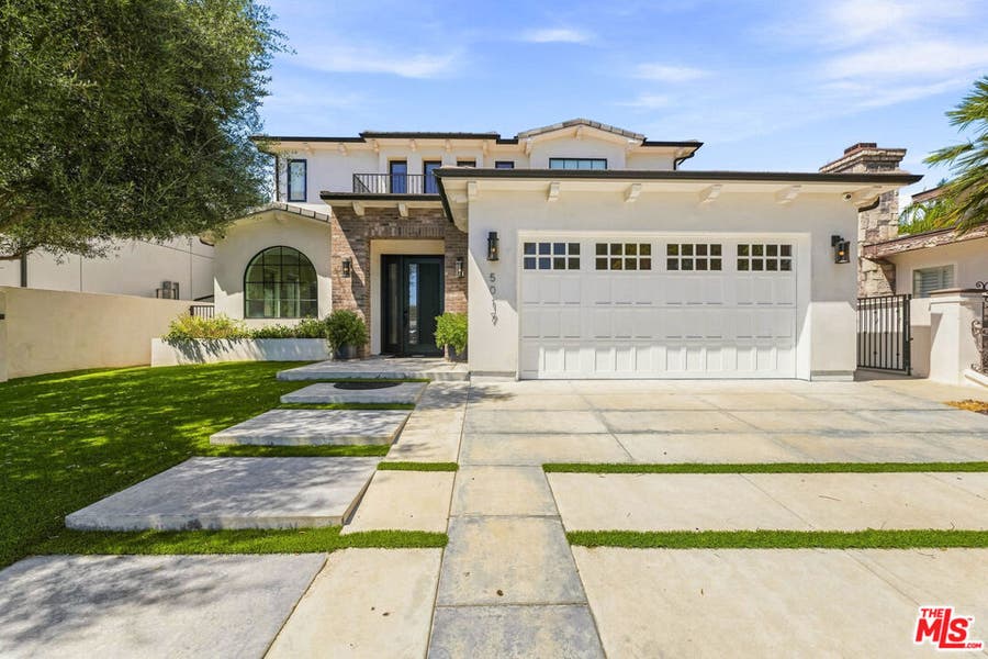 Property photo for 5017 Hesperia Avenue, Encino, CA