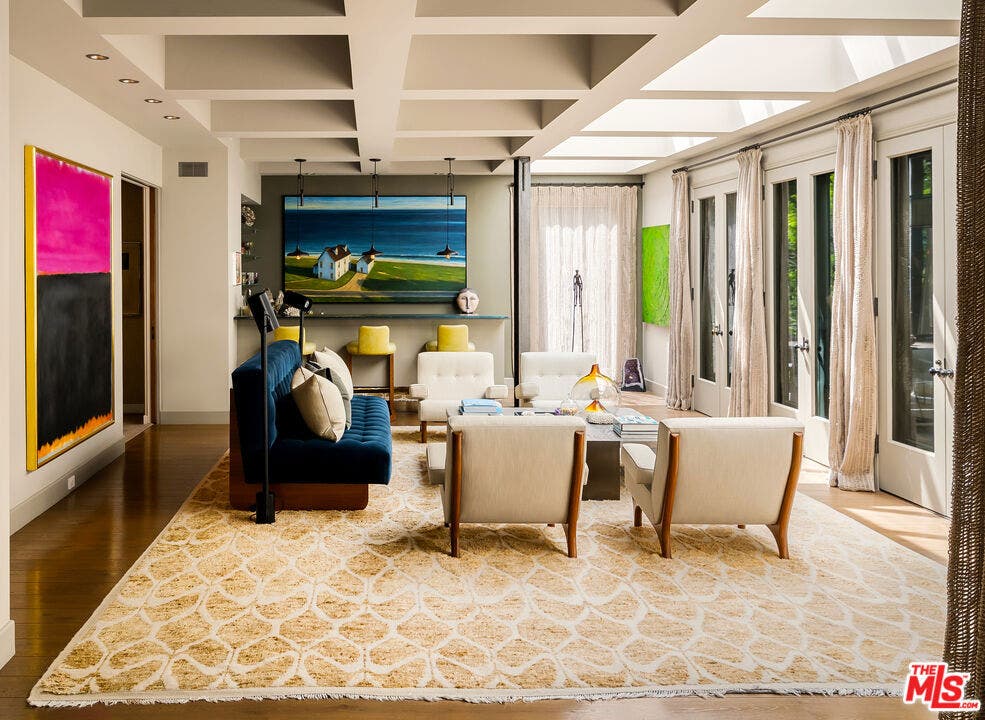 9910 Tower Lane, Los Angeles, CA 90210 9910 Tower Lane, Los Angeles, CA 90210