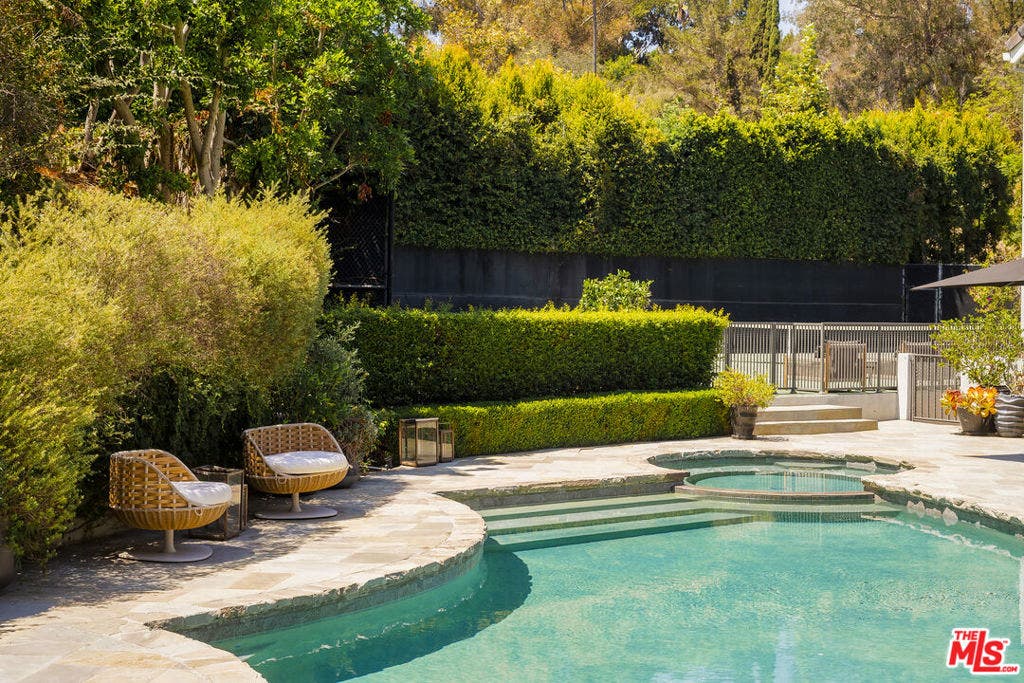 9910 Tower Lane, Los Angeles, CA 90210 9910 Tower Lane, Los Angeles, CA 90210