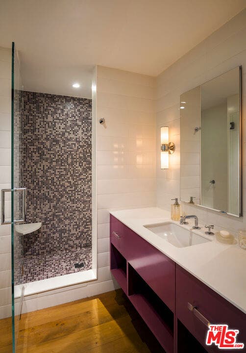 9910 Tower Lane, Los Angeles, CA 90210 9910 Tower Lane, Los Angeles, CA 90210