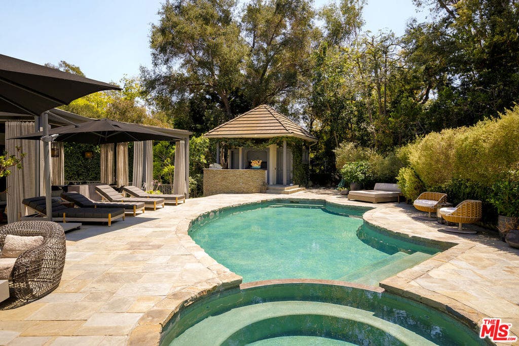 9910 Tower Lane, Los Angeles, CA 90210 9910 Tower Lane, Los Angeles, CA 90210