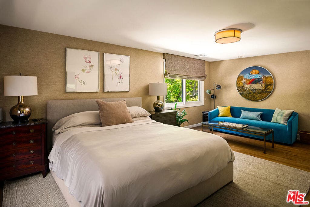 9910 Tower Lane, Los Angeles, CA 90210 9910 Tower Lane, Los Angeles, CA 90210