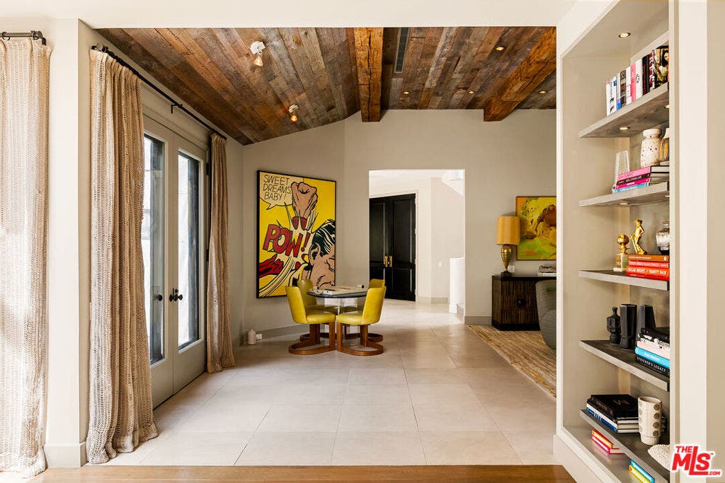 9910 Tower Lane, Los Angeles, CA 90210 9910 Tower Lane, Los Angeles, CA 90210