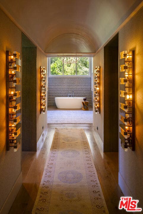 9910 Tower Lane, Los Angeles, CA 90210 9910 Tower Lane, Los Angeles, CA 90210