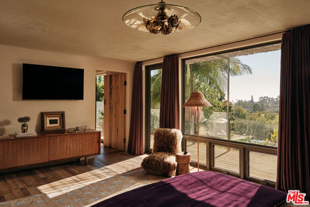 621 N Bonhill Road, Los Angeles, CA 90049 621 N Bonhill Road, Los Angeles, CA 90049