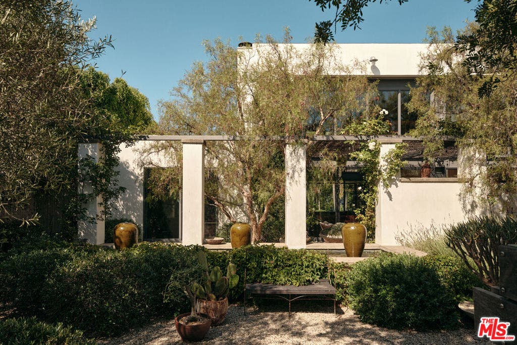 621 N Bonhill Road, Los Angeles, CA 90049 621 N Bonhill Road, Los Angeles, CA 90049