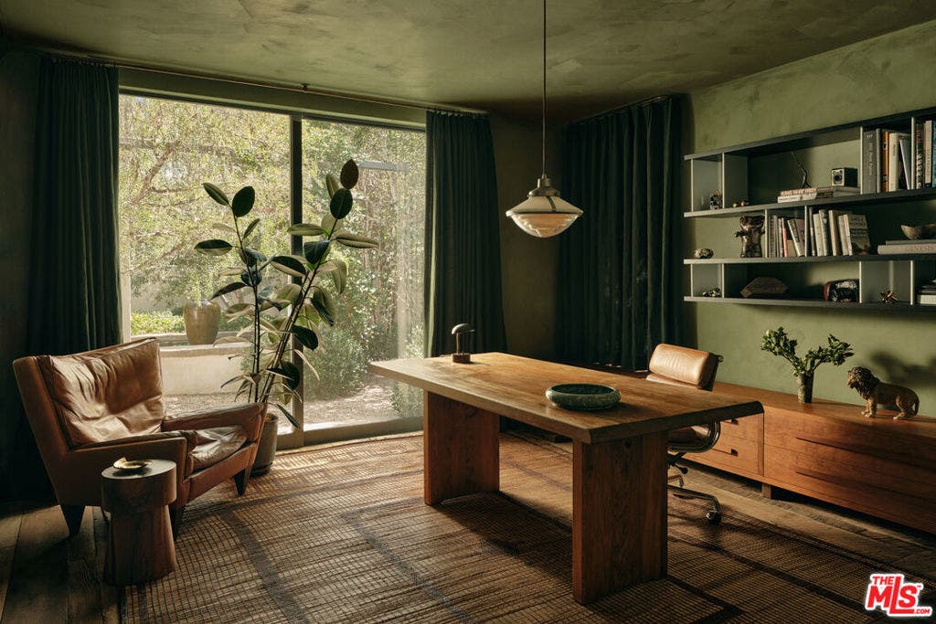621 N Bonhill Road, Los Angeles, CA 90049 621 N Bonhill Road, Los Angeles, CA 90049