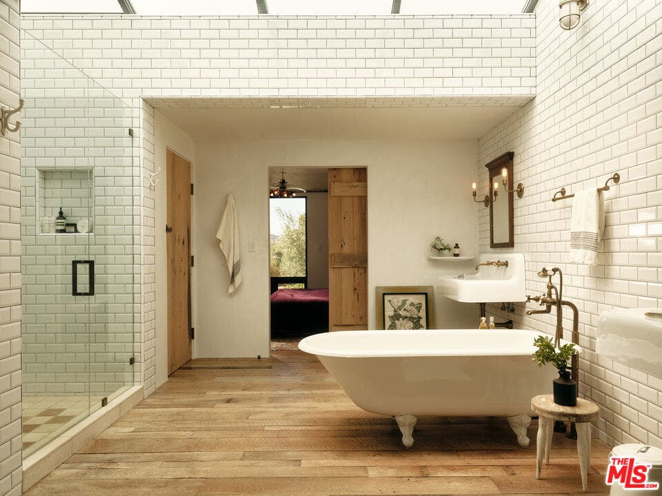 621 N Bonhill Road, Los Angeles, CA 90049 621 N Bonhill Road, Los Angeles, CA 90049