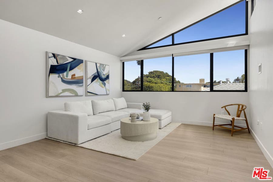 Property photo for 153 San Vicente Boulevard, #4H, Santa Monica, CA