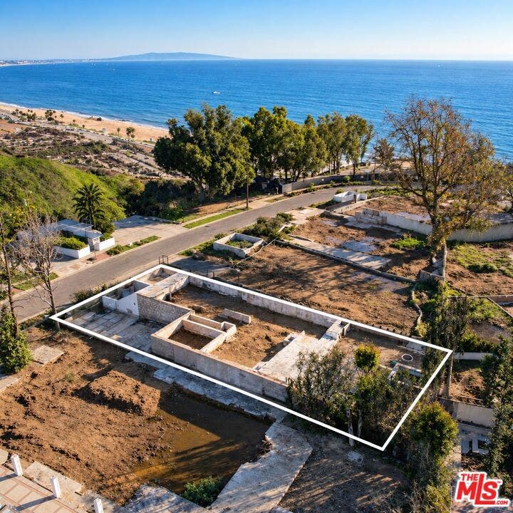 Property photo for 327 N Grenola Street, Pacific Palisades, CA