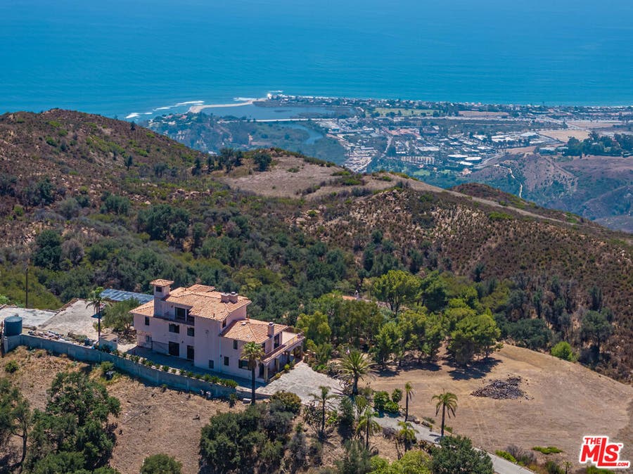 Property photo for 140 Valle Lindo Street, Malibu, CA