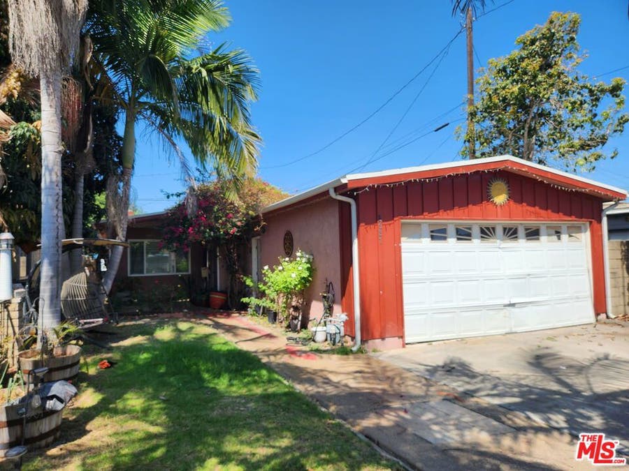 Property photo for 6581 Lemon Avenue, Long Beach, CA