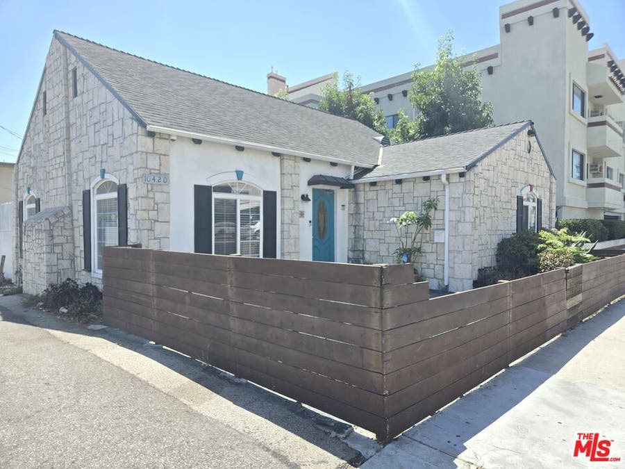 Property photo for 10420 Palms Boulevard, Los Angeles, CA