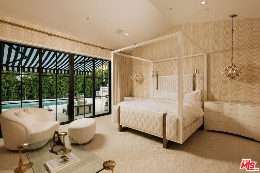 1445 Via Cresta, Pacific Palisades, CA 90272 1445 Via Cresta, Pacific Palisades, CA 90272
