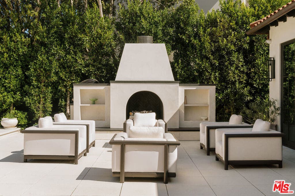 1445 Via Cresta, Pacific Palisades, CA 90272 1445 Via Cresta, Pacific Palisades, CA 90272