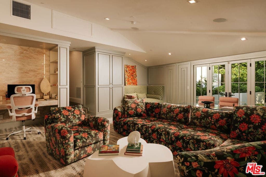 1445 Via Cresta, Pacific Palisades, CA 90272 1445 Via Cresta, Pacific Palisades, CA 90272
