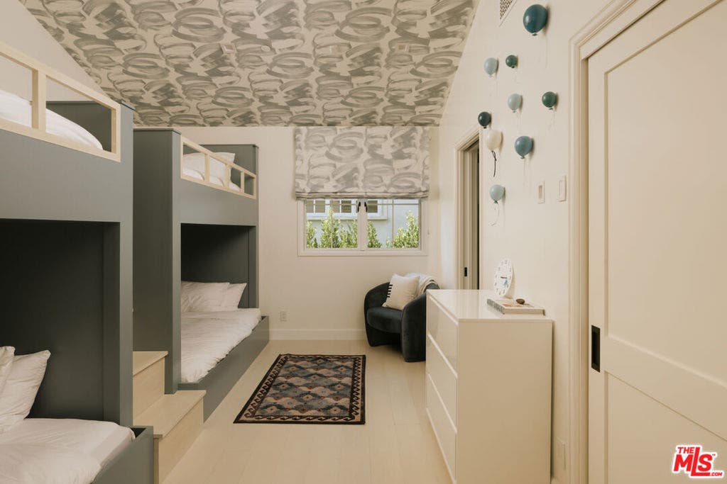 1445 Via Cresta, Pacific Palisades, CA 90272 1445 Via Cresta, Pacific Palisades, CA 90272