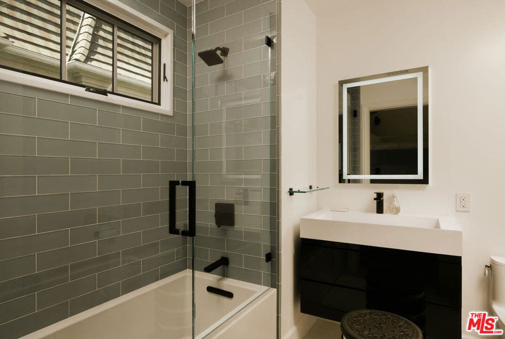 1445 Via Cresta, Pacific Palisades, CA 90272 1445 Via Cresta, Pacific Palisades, CA 90272