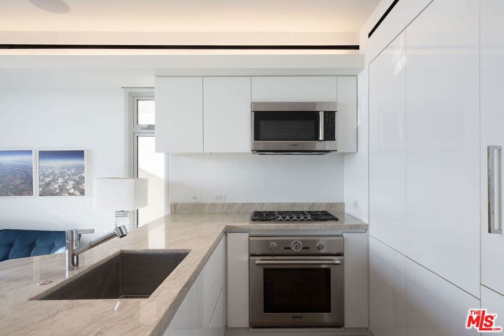 2505 Ocean Front Walk, Venice, CA 90291 Guest Apartment