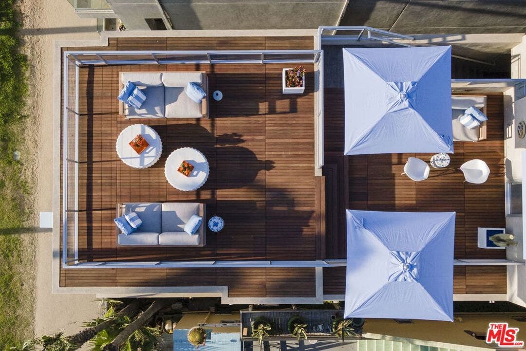 2505 Ocean Front Walk, Venice, CA 90291 Rooftop drone