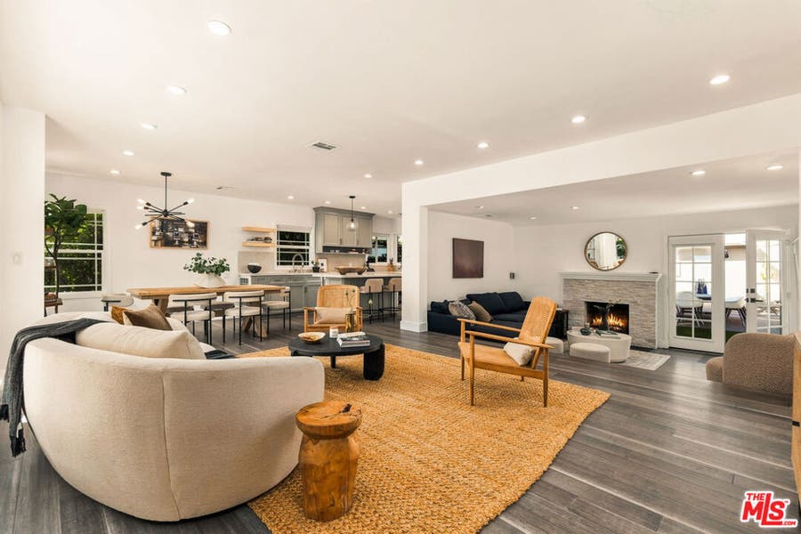 Property photo for 2903 Delaware Avenue, Santa Monica, CA