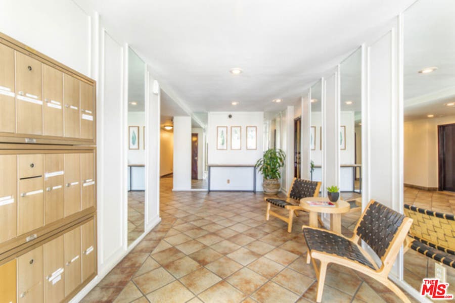 Property photo for 165 N SWALL Drive, #204, Beverly Hills, CA