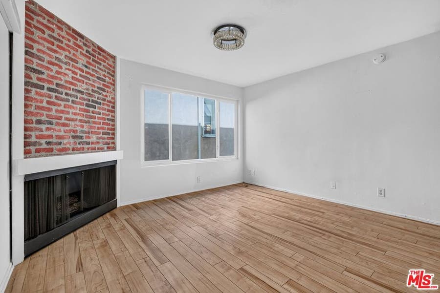 Property photo for 10 19th Avenue, #4, Venice, CA