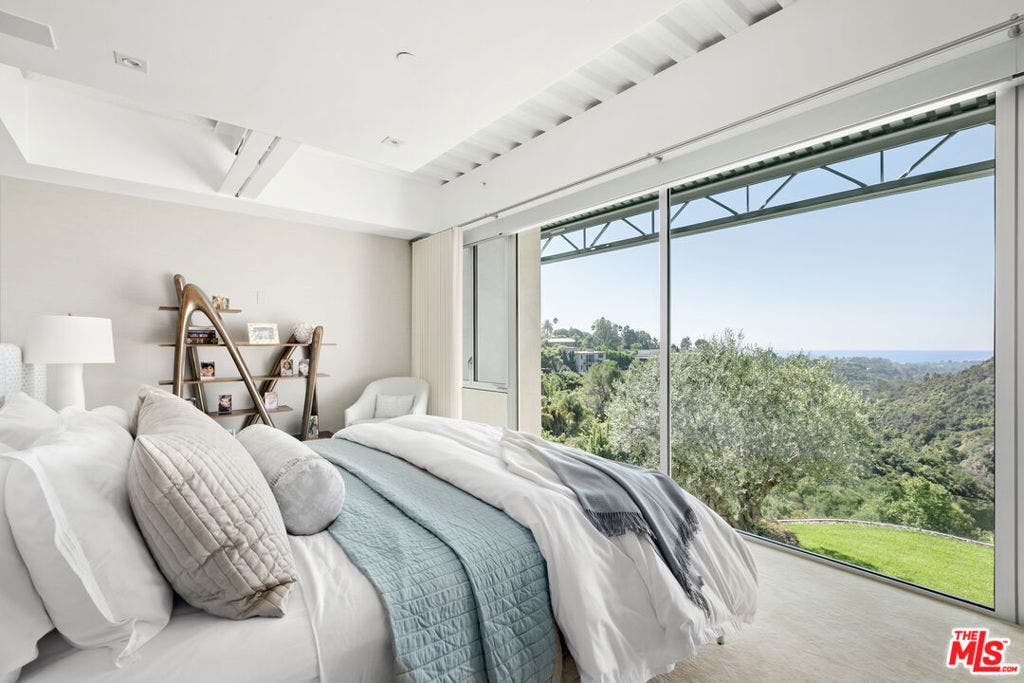 1550 Casale Road, Pacific Palisades, CA 90272 1550 Casale Road, Pacific Palisades, CA 90272