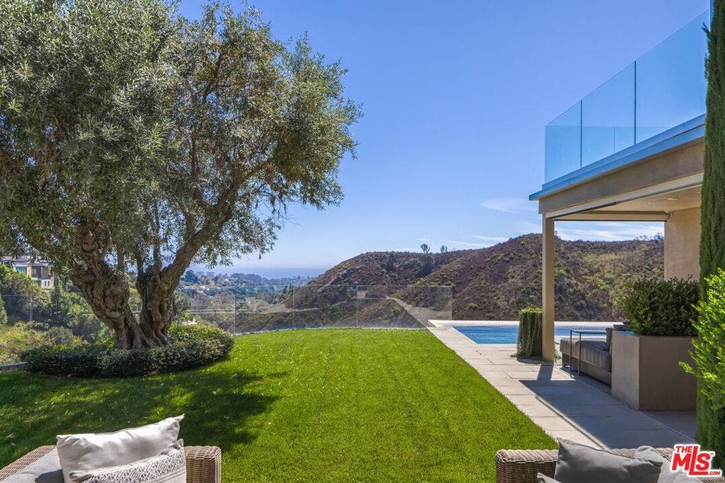 1550 Casale Road, Pacific Palisades, CA 90272 1550 Casale Road, Pacific Palisades, CA 90272