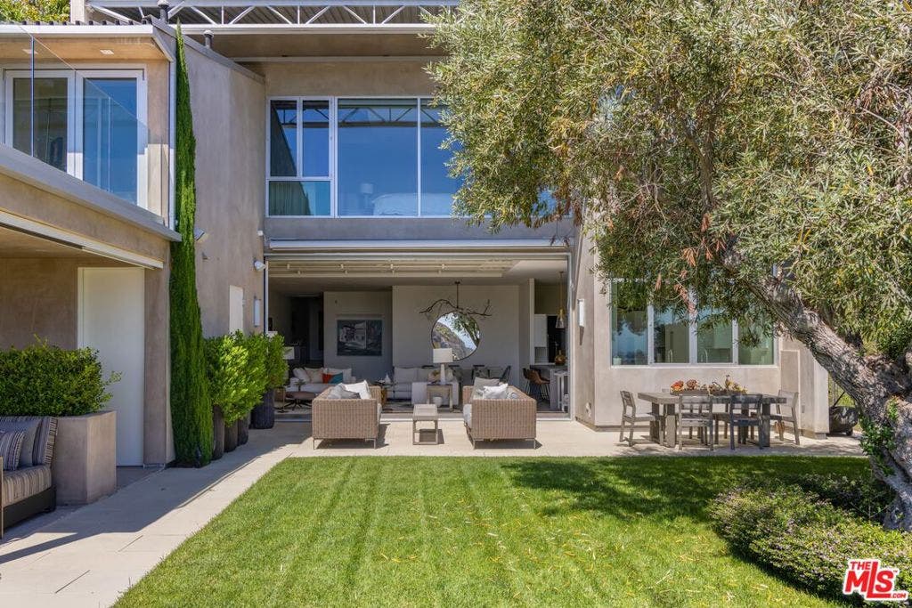 1550 Casale Road, Pacific Palisades, CA 90272 1550 Casale Road, Pacific Palisades, CA 90272