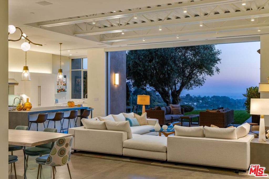 1550 Casale Road, Pacific Palisades, CA 90272 1550 Casale Road, Pacific Palisades, CA 90272