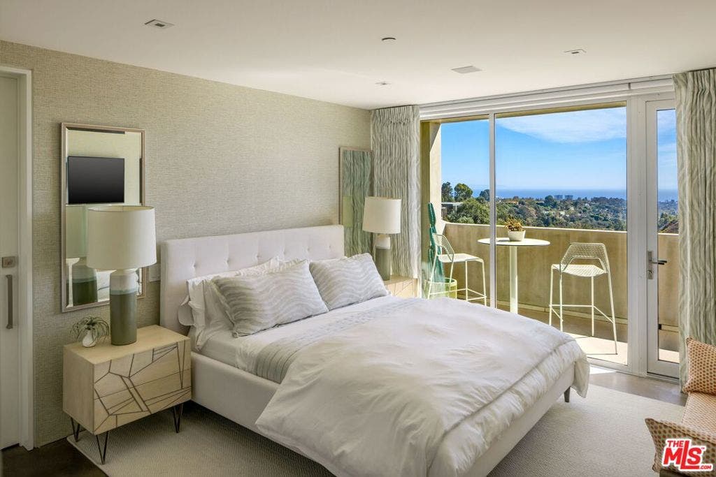 1550 Casale Road, Pacific Palisades, CA 90272 1550 Casale Road, Pacific Palisades, CA 90272