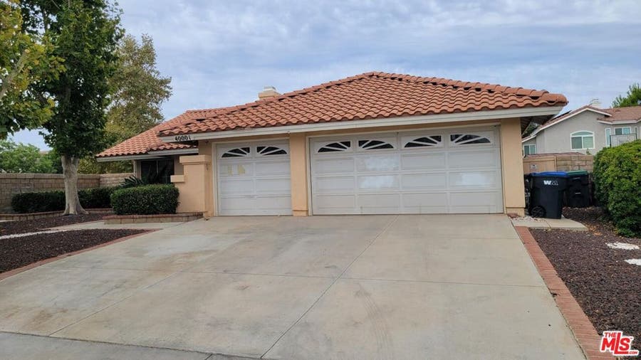 Property photo for 40001 Palmetto Drive, Palmdale, CA