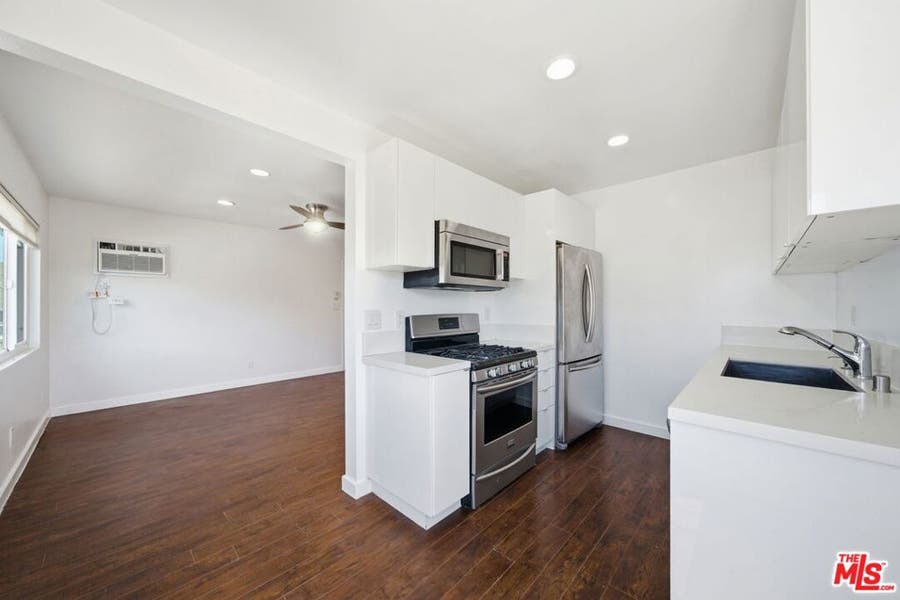 Property photo for 510 Pacific Avenue, #4, Venice, CA