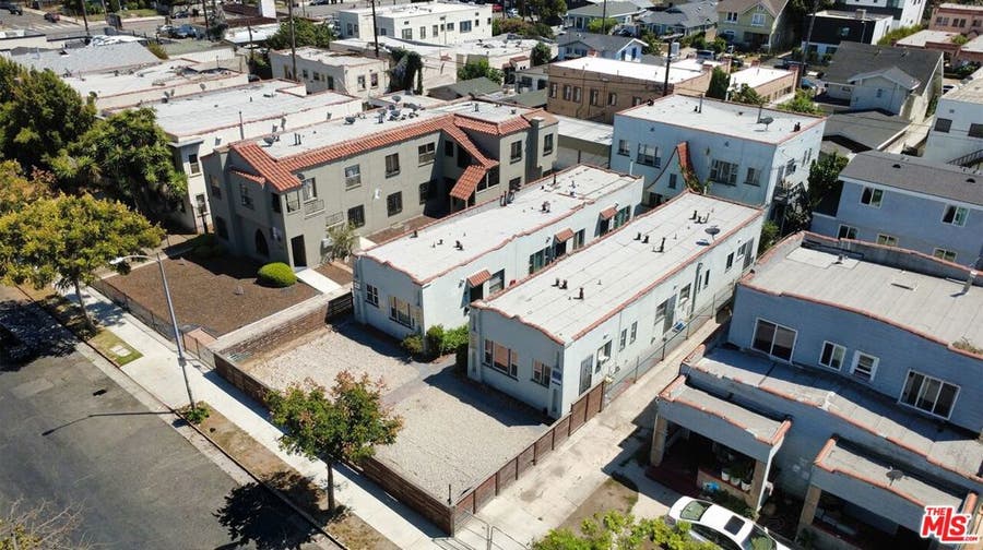 Property photo for 536 W 48th Street, Los Angeles, CA