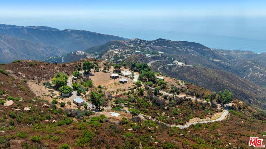 Property photo for 1301 Via Taz, Malibu, CA