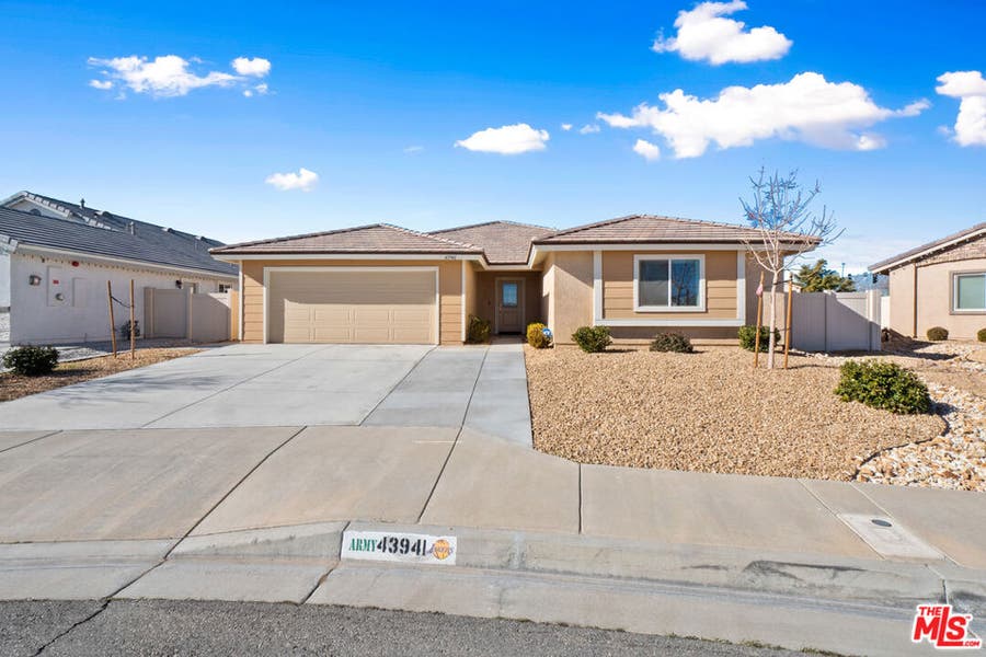 Property photo for 43941 59th Street, Lancaster, CA