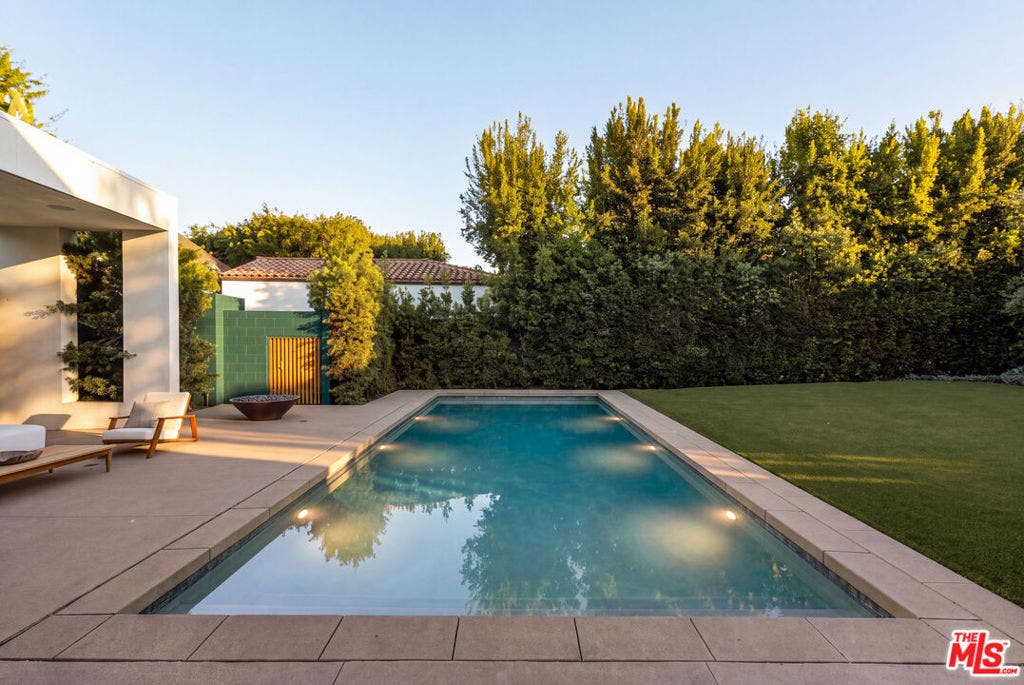 709 Walden Drive, Beverly Hills, CA 90210